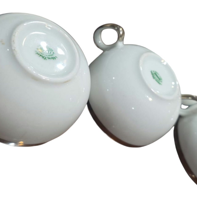 Xícaras de chá sem pires, porcelana Renner (valor unitário)